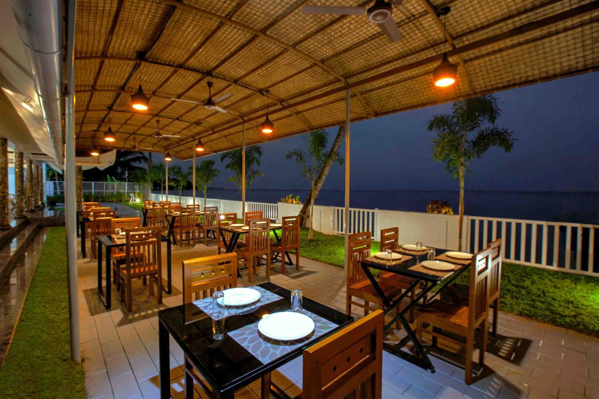 Vembanad Village Backwater Resort Alappuzha ภายนอก รูปภาพ