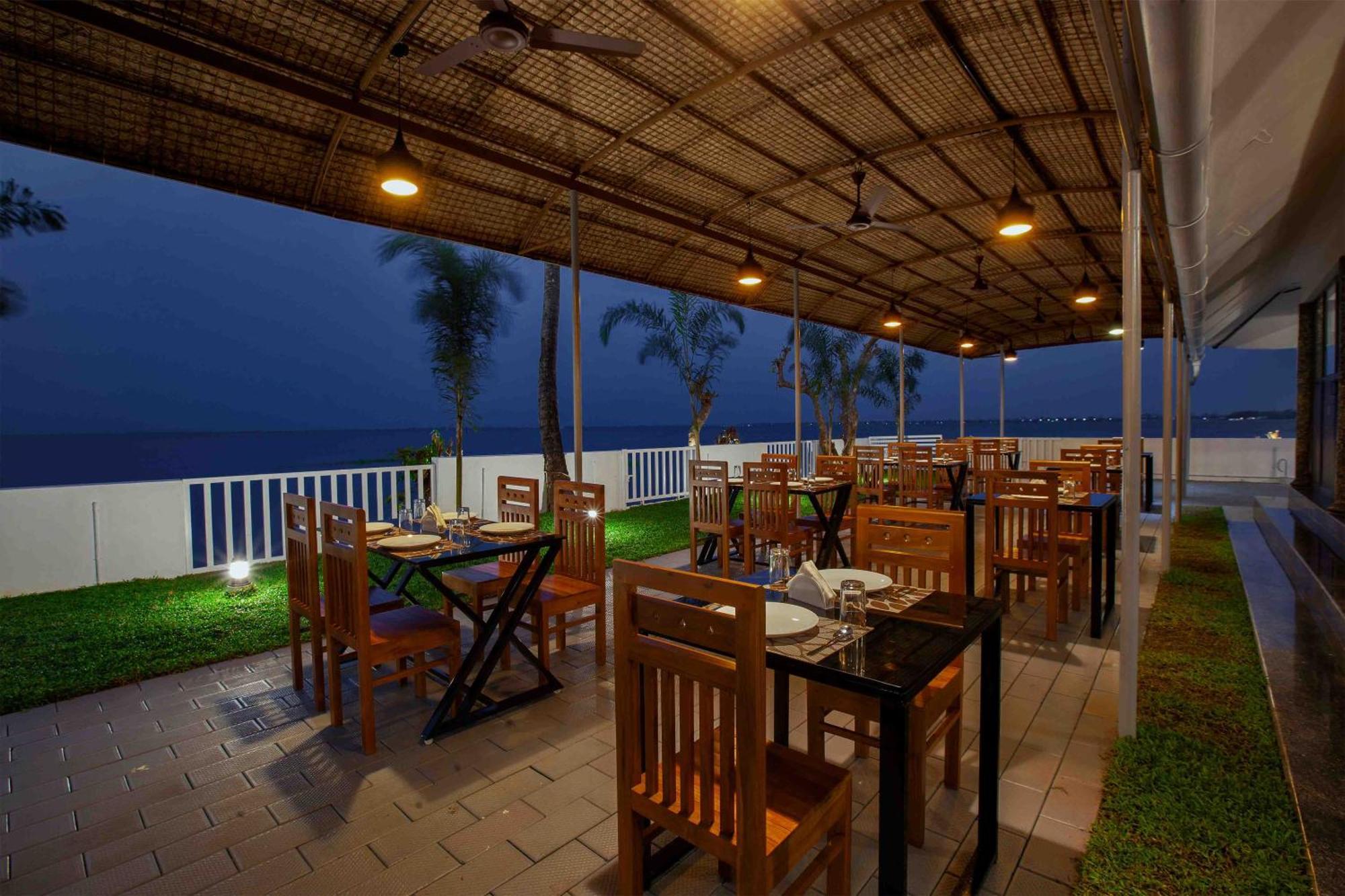 Vembanad Village Backwater Resort Alappuzha ภายนอก รูปภาพ